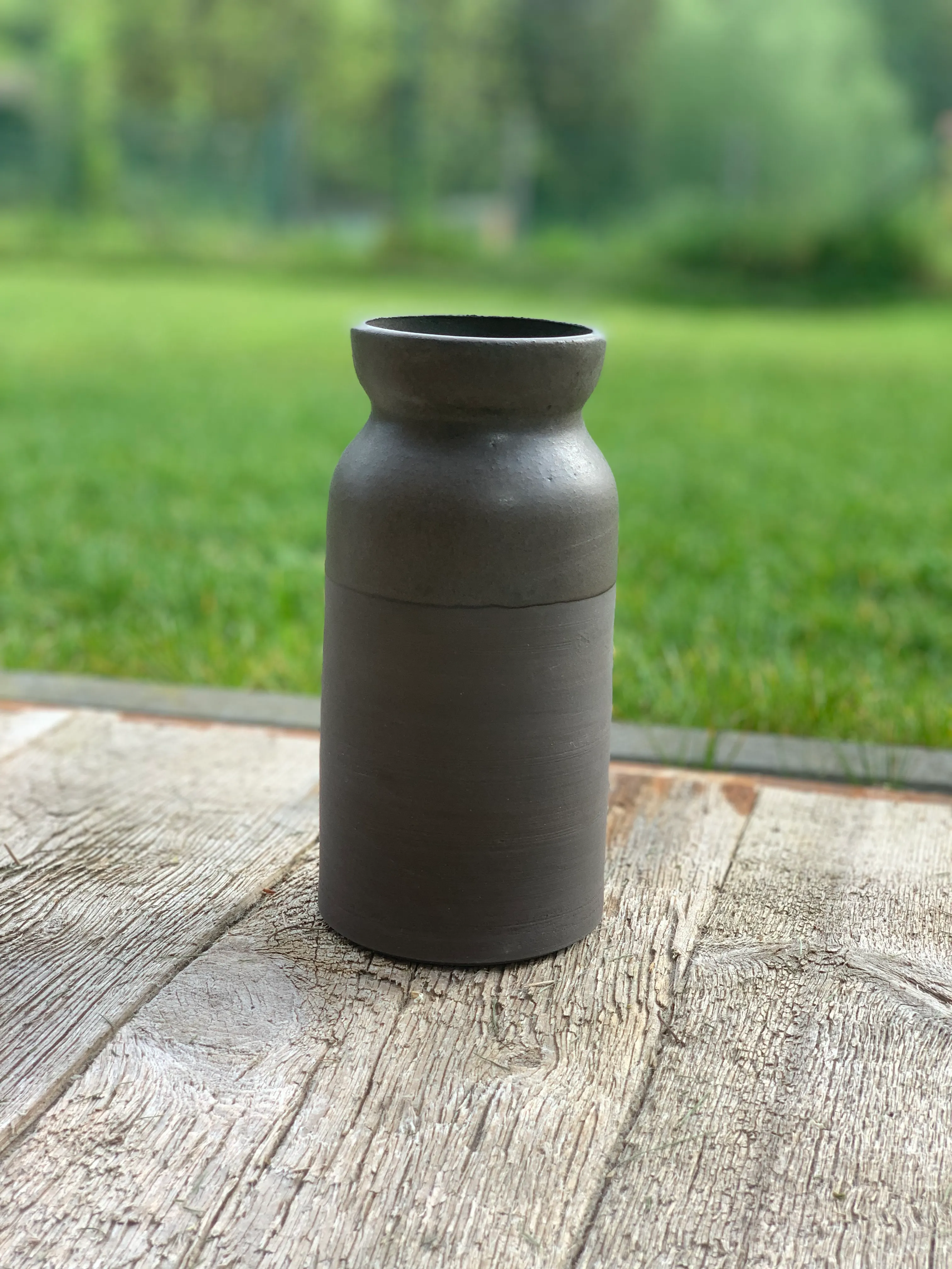 Vase noir